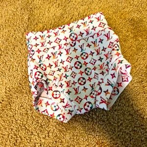 Custom clothes- sets/bummies :)